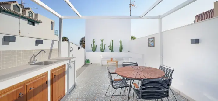 Semi-detached house R4276903 0