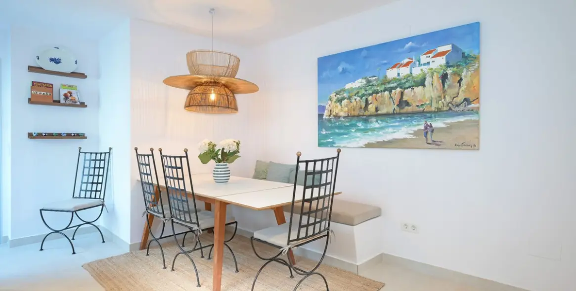 Sale of semi-detached house in Caleta de Vélez 11