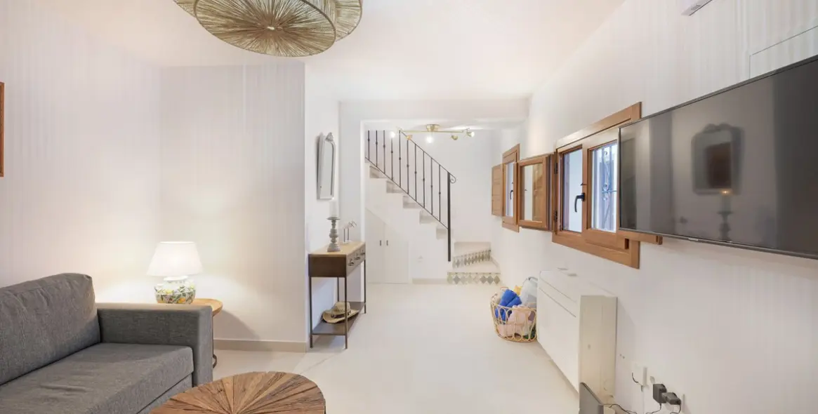 Sale of semi-detached house in Caleta de Vélez 17