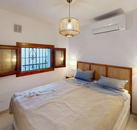 Semi-detached house R4293226