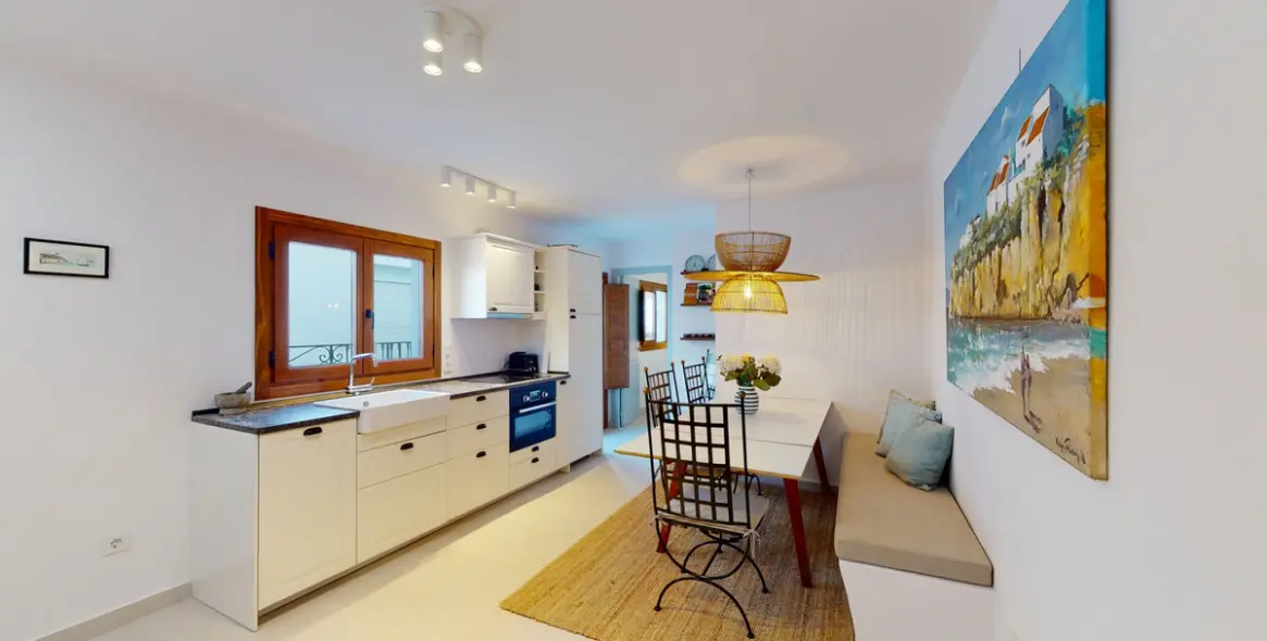 Sale of semi-detached house in Caleta de Vélez 11