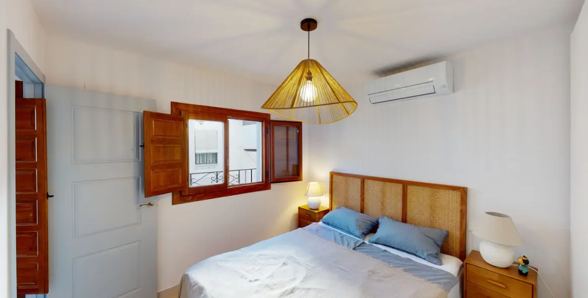 Sale of semi-detached house in Caleta de Vélez 17