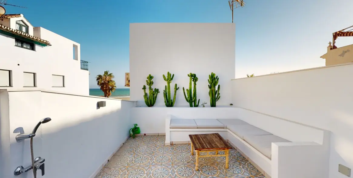 Sale of semi-detached house in Caleta de Vélez 24