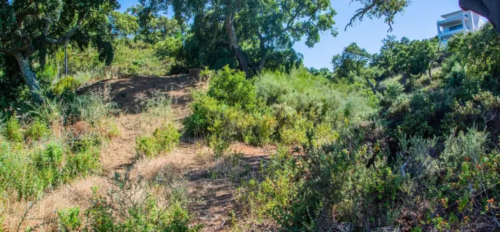 Продажа  жилого участка в La Mairena 4