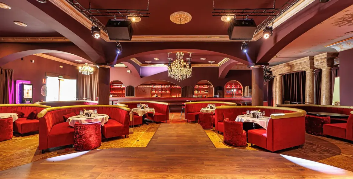 Long-term rent of restaurant in Cancelada 1