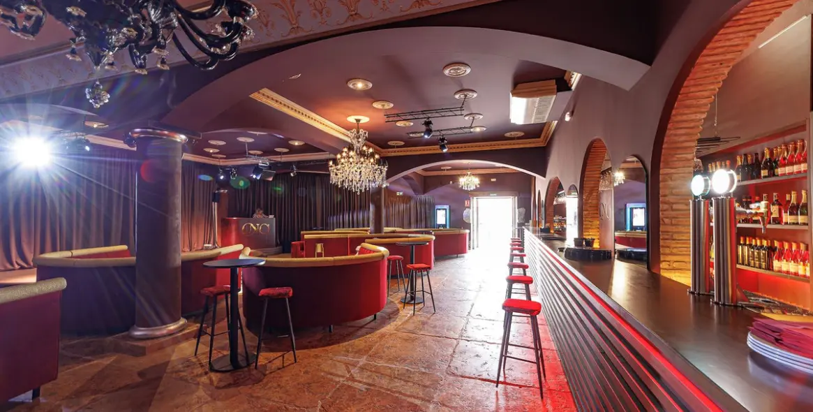 Long-term rent of restaurant in Cancelada 6