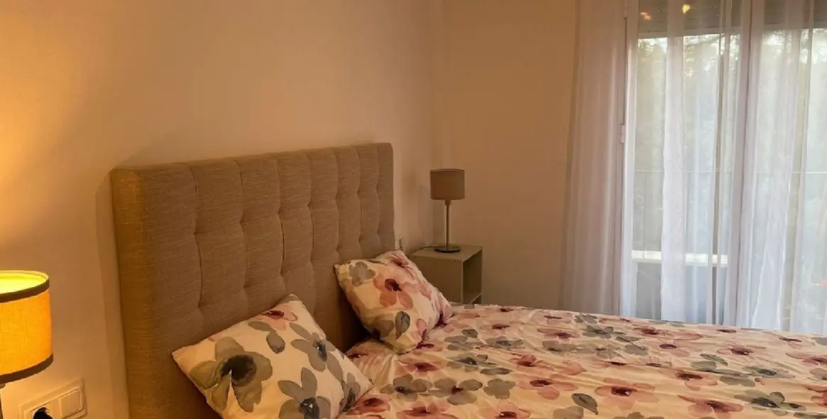 Sale of middle floor apartment in Guadalmina Baja 10