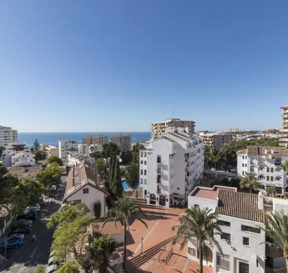 Продажа апартаментов на среднем этаже в Benalmadena Costa