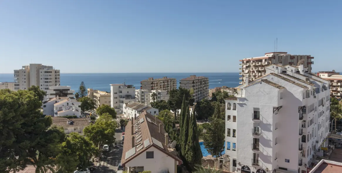 Продажа апартаментов на среднем этаже в Benalmadena Costa 5