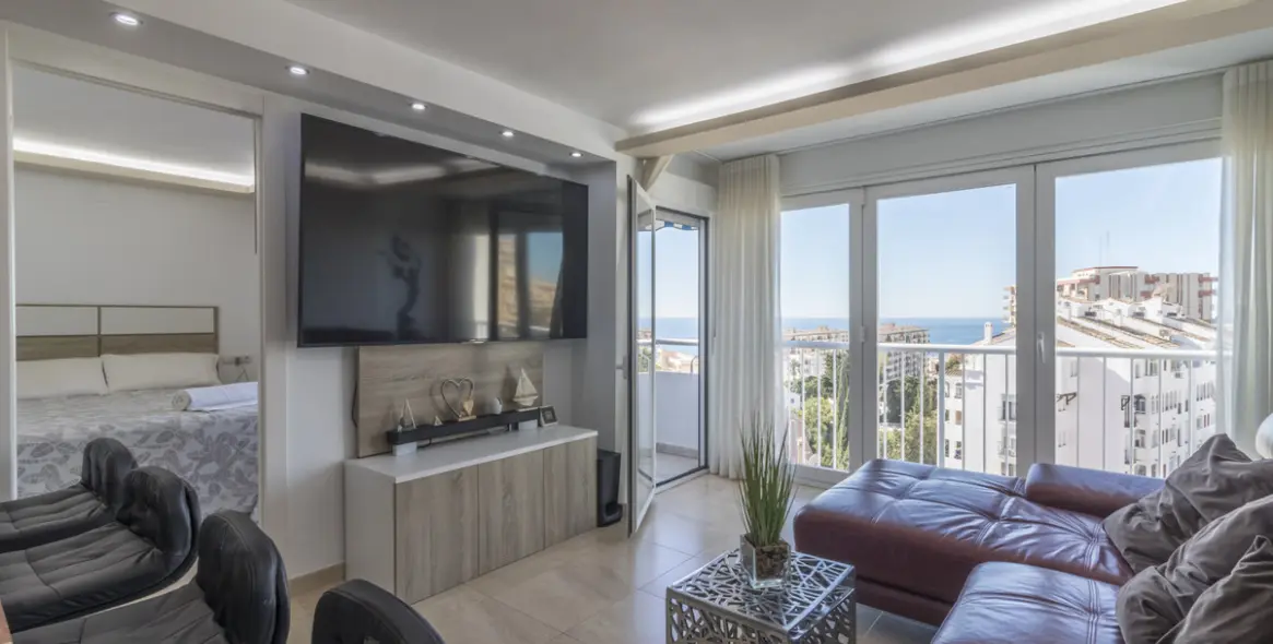 Продажа апартаментов на среднем этаже в Benalmadena Costa 10