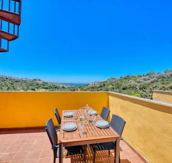 Sale of penthouse duplex in Elviria