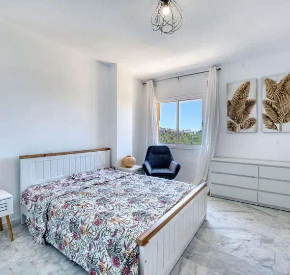 Sale of penthouse duplex in Elviria