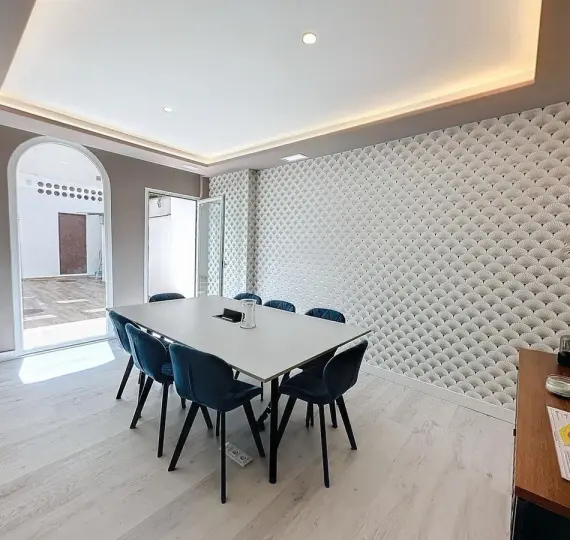 Продажа офиса в Estepona