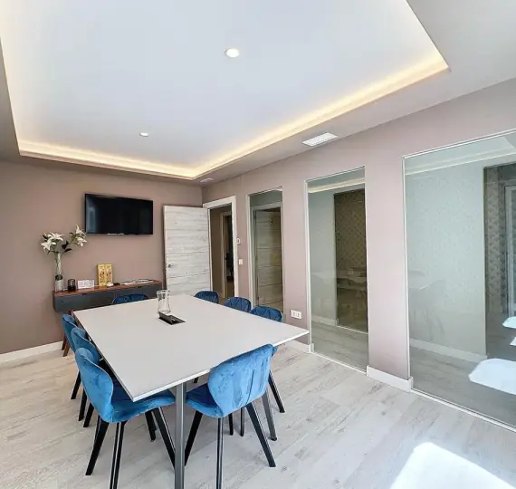 Продажа офиса в Estepona