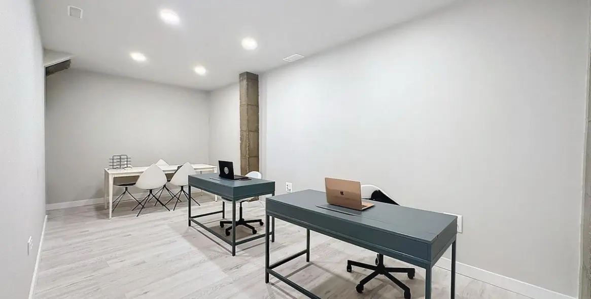 Продажа офиса в Estepona 8