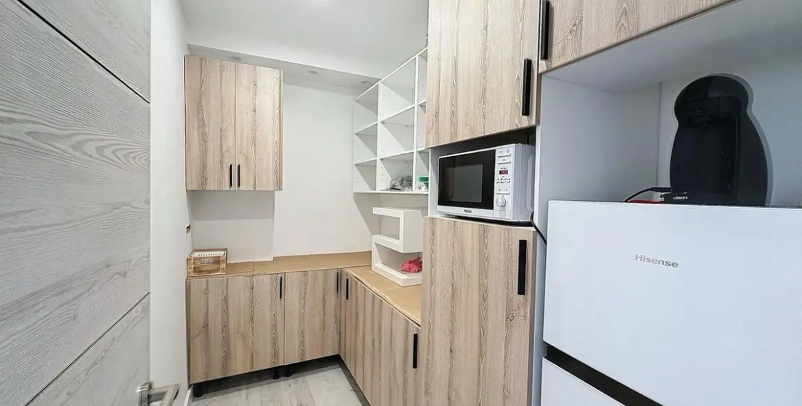 Продажа офиса в Estepona 11