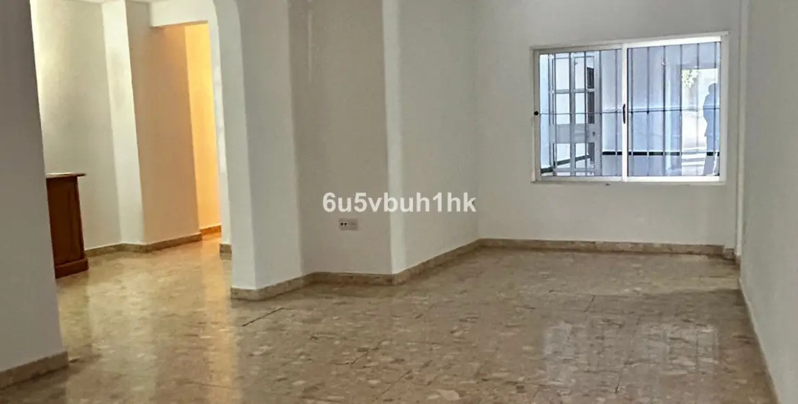 Продажа апартаментов на первом этаже в Fuengirola 2