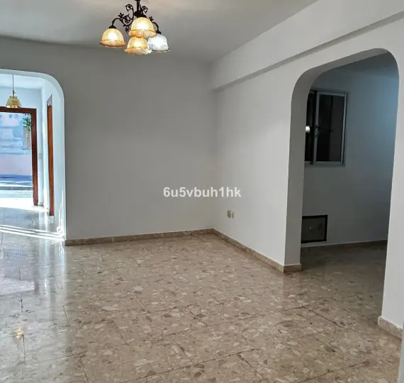 Продажа апартаментов на первом этаже в Fuengirola