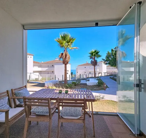 Venta de apartamento en planta baja en Manilva