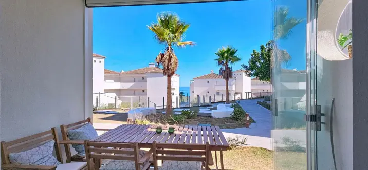 Venta de apartamento en planta baja en Manilva 0