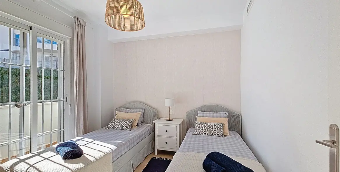 Продажа апартаментов на первом этаже в Manilva 19