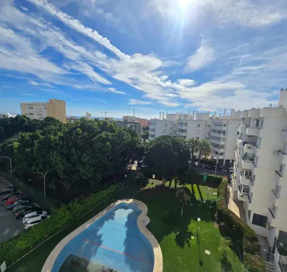 Продажа апартаментов на среднем этаже в Benalmadena