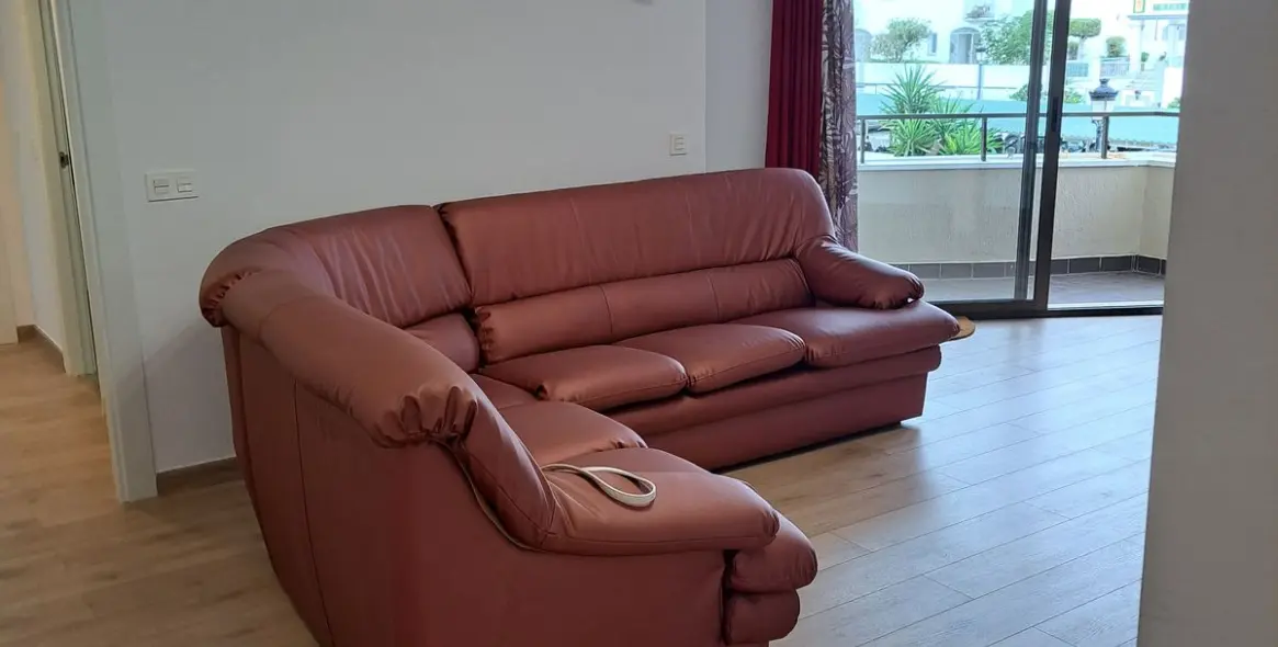 Sale of middle floor apartment in Atalaya 3