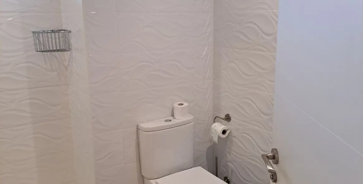 Sale of middle floor apartment in Atalaya 12