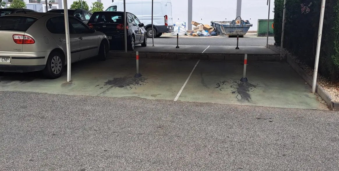 Sale of middle floor apartment in Estepona 25