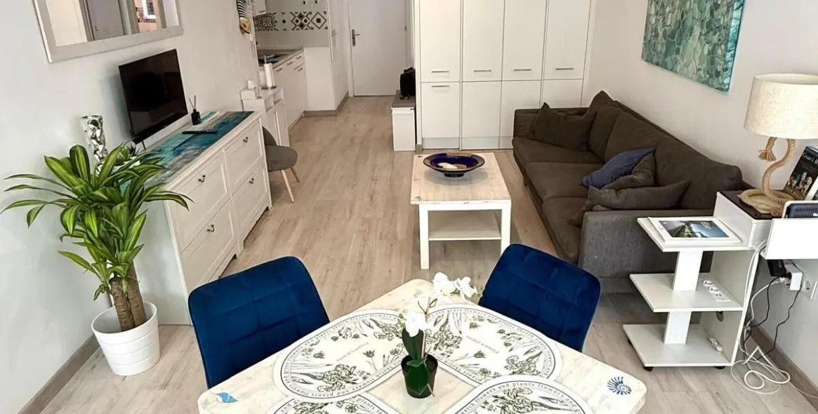 Sale of middle floor apartment in Marbella 12