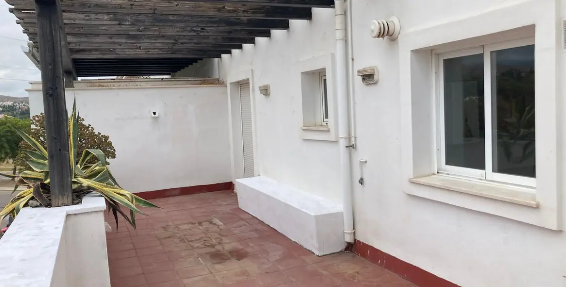 Продажа двухуровневых апартаментов в Cancelada 4