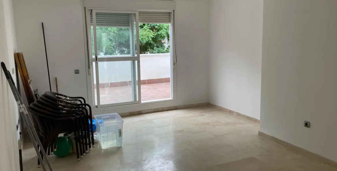 Продажа двухуровневых апартаментов в Cancelada 20