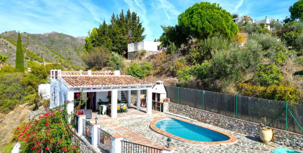 Sale of finca - cortijo in Frigiliana 1