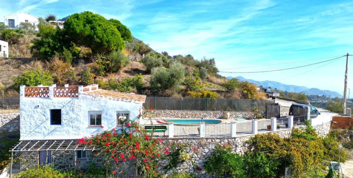 Sale of finca - cortijo in Frigiliana 2