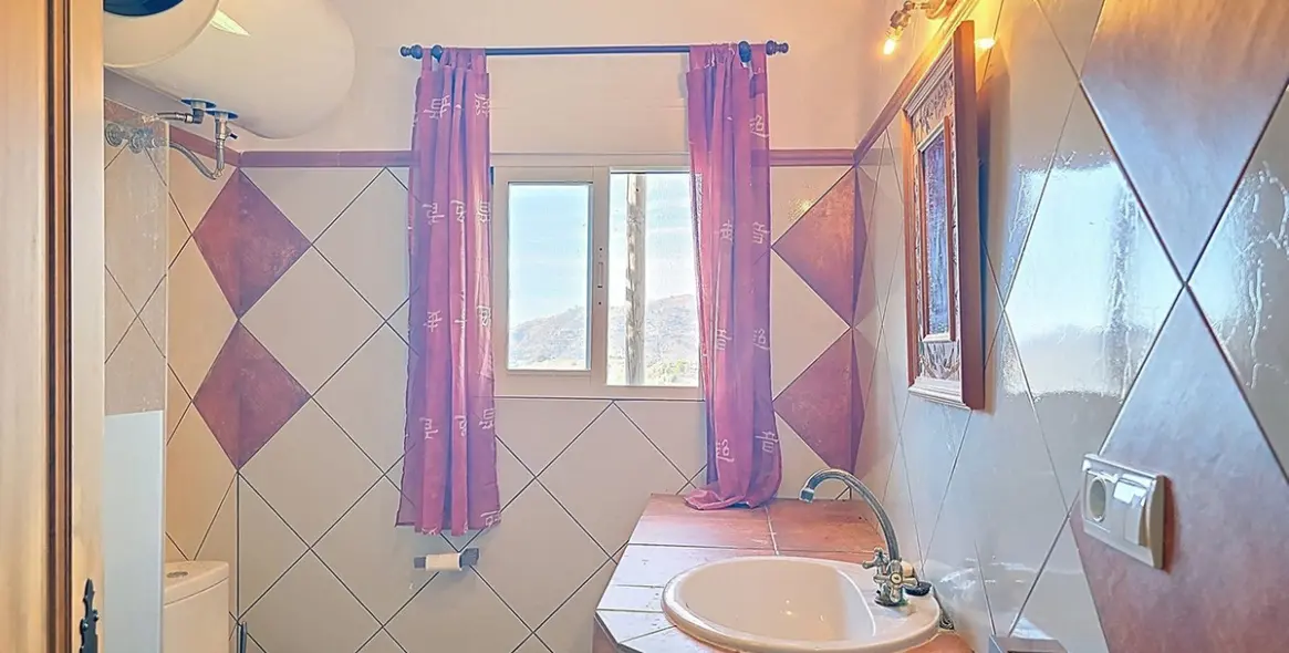 Sale of finca - cortijo in Frigiliana 15