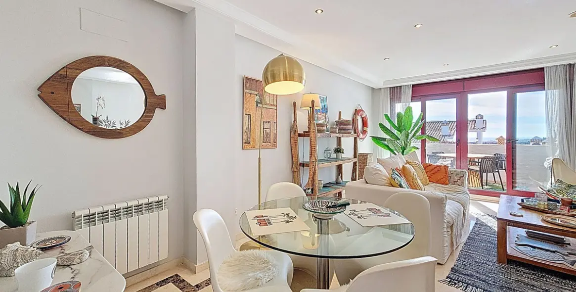 Продажа апартаментов на среднем этаже в Casares (район Casares) 4