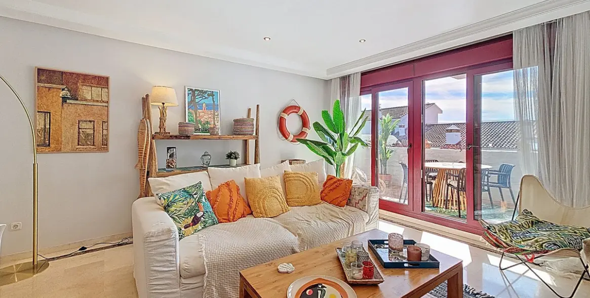 Продажа апартаментов на среднем этаже в Casares (район Casares) 6