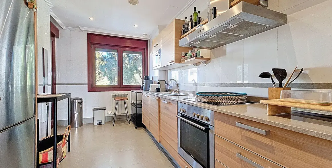 Продажа апартаментов на среднем этаже в Casares (район Casares) 9