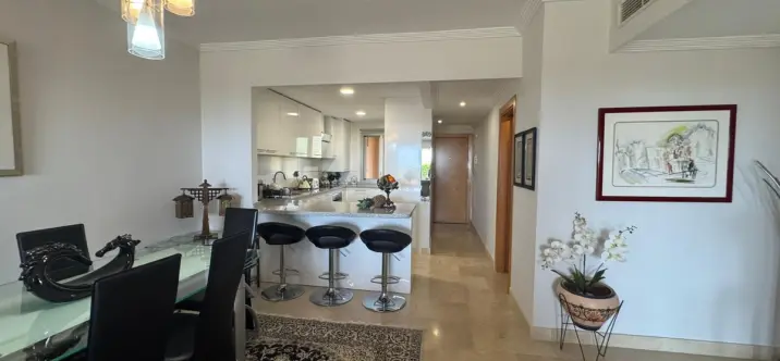 Venta de apartamento en planta baja en Estepona 3