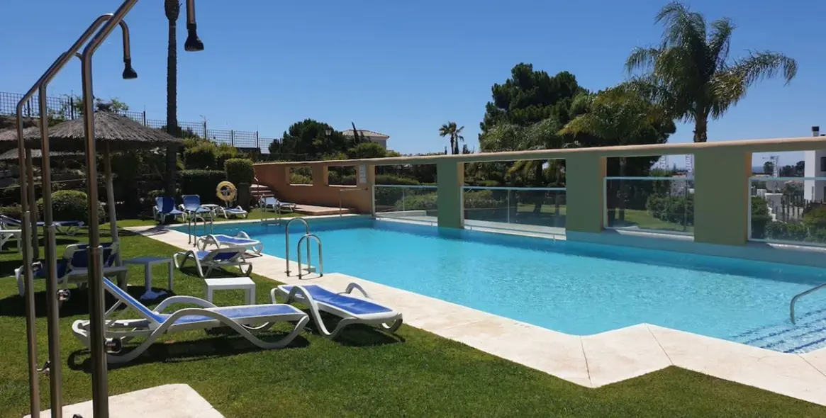 Sale of ground floor apartment in Estepona 7