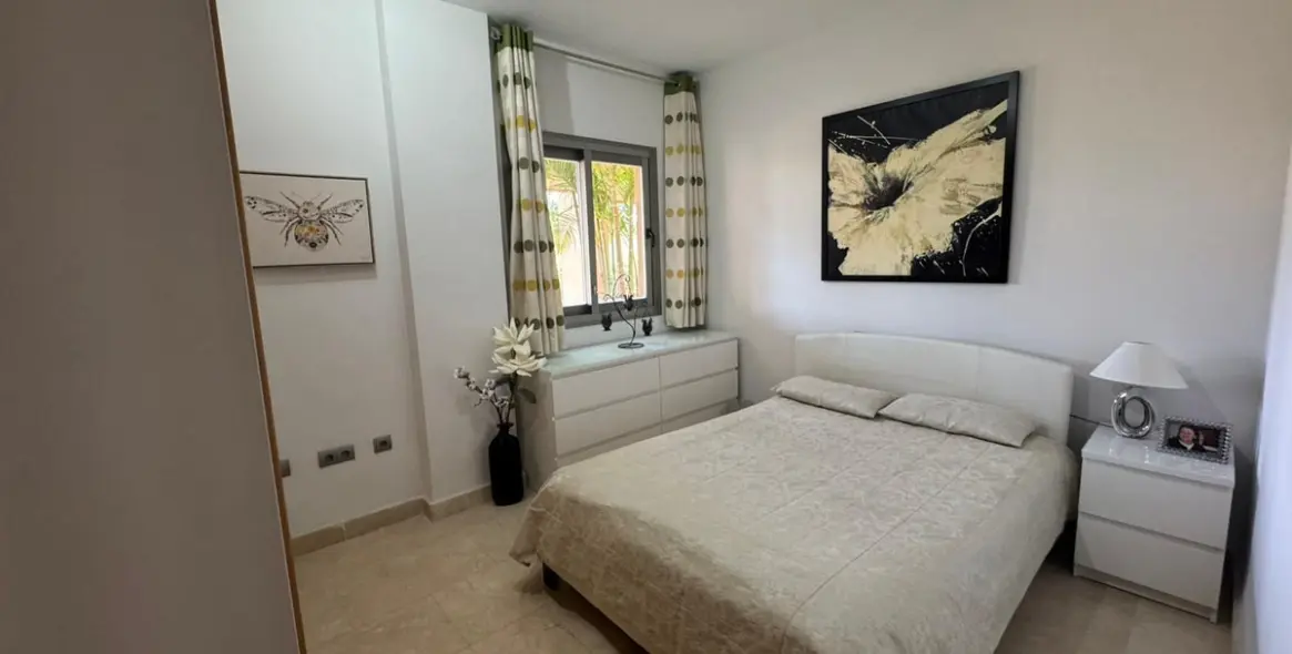 Sale of ground floor apartment in Estepona 19