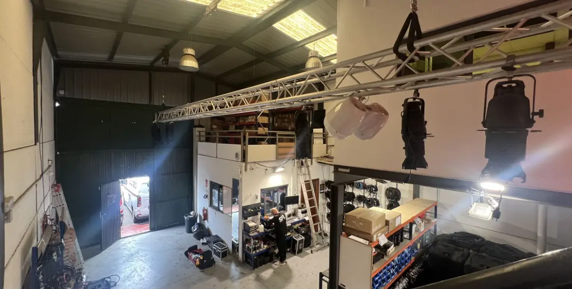 Sale of storage room in Marbella 9