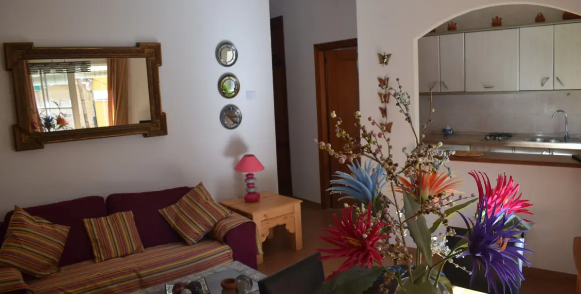 Sale of middle floor apartment in Málaga Centro 16