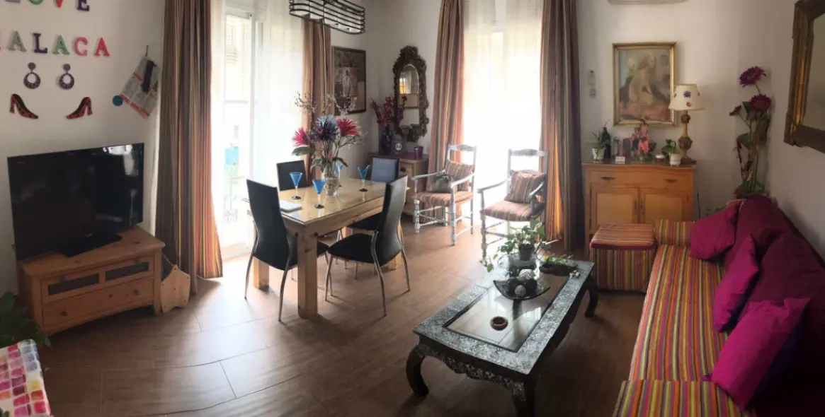 Sale of middle floor apartment in Málaga Centro 18
