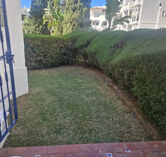 Sale of ground floor apartment in Calahonda