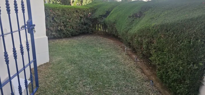 Sale of ground floor apartment in Calahonda 1