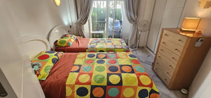 Sale of ground floor apartment in Calahonda 4