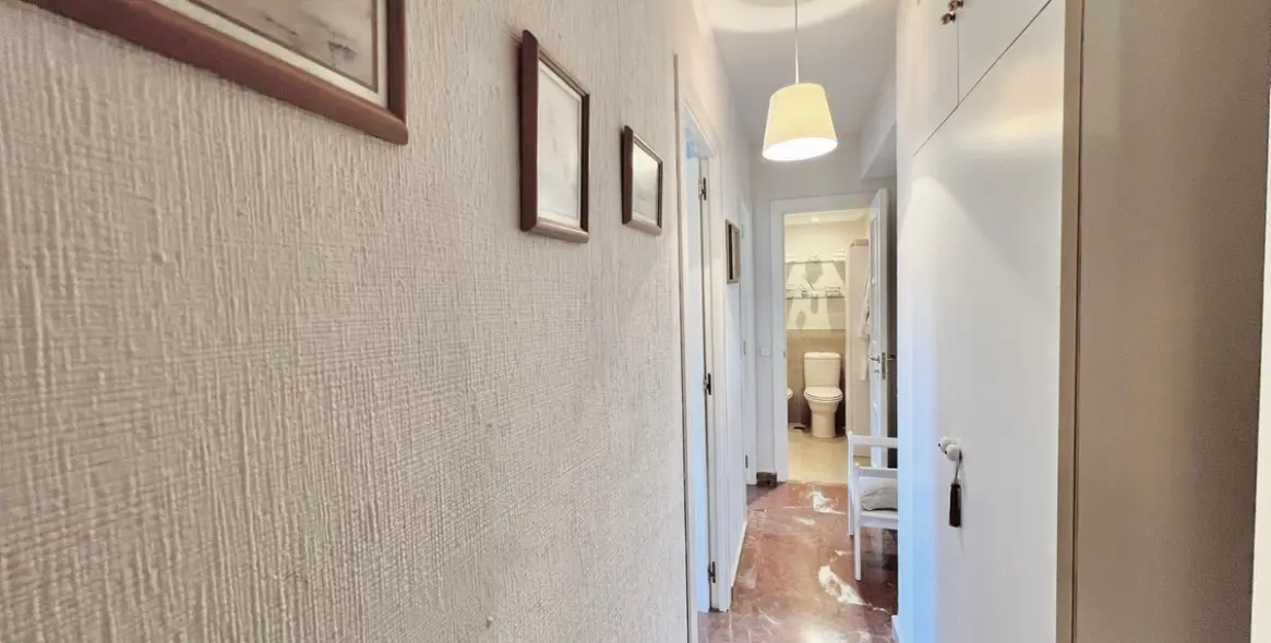 Sale of middle floor apartment in Las Chapas 4