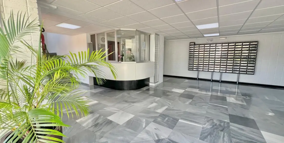 Sale of middle floor apartment in Las Chapas 18