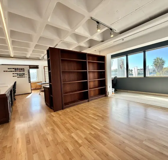 Продажа офиса в Puerto Banús